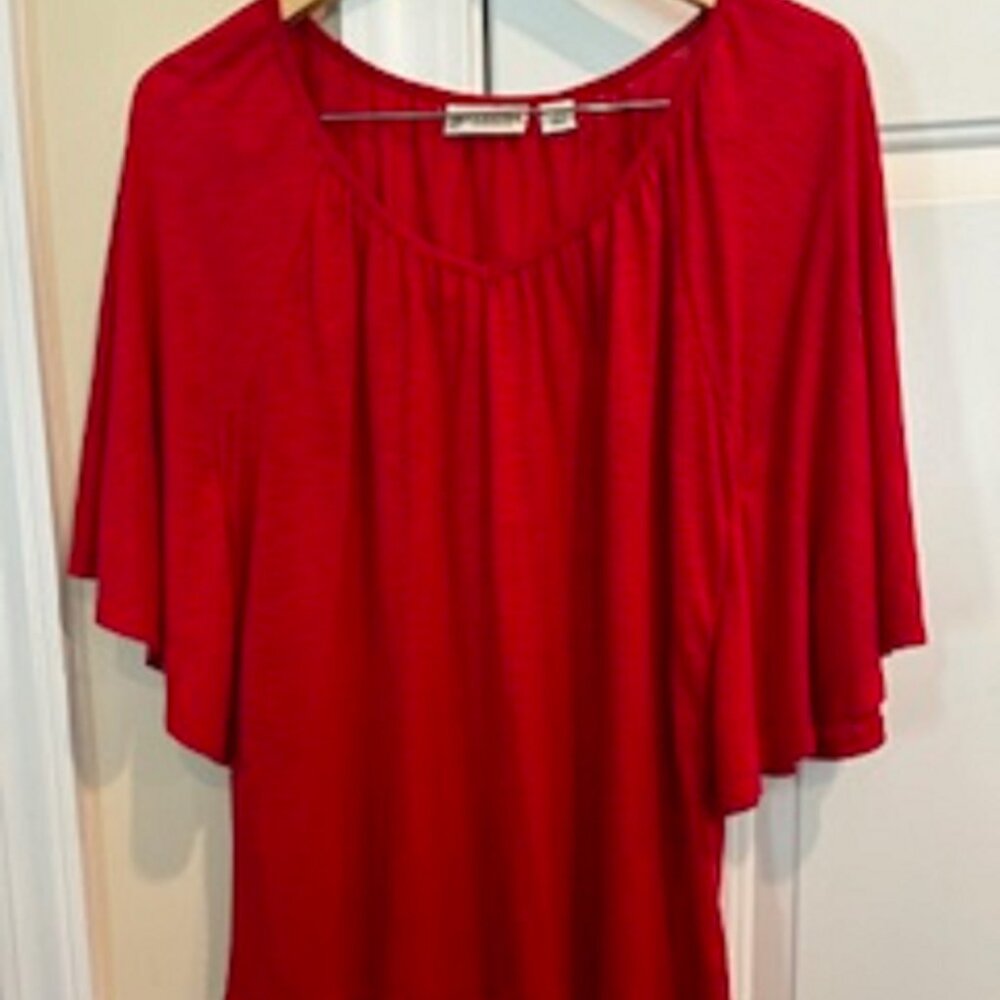 Women's Shirt Top Brand: Versona Small Red Loose Fit Short Flare Sleeve